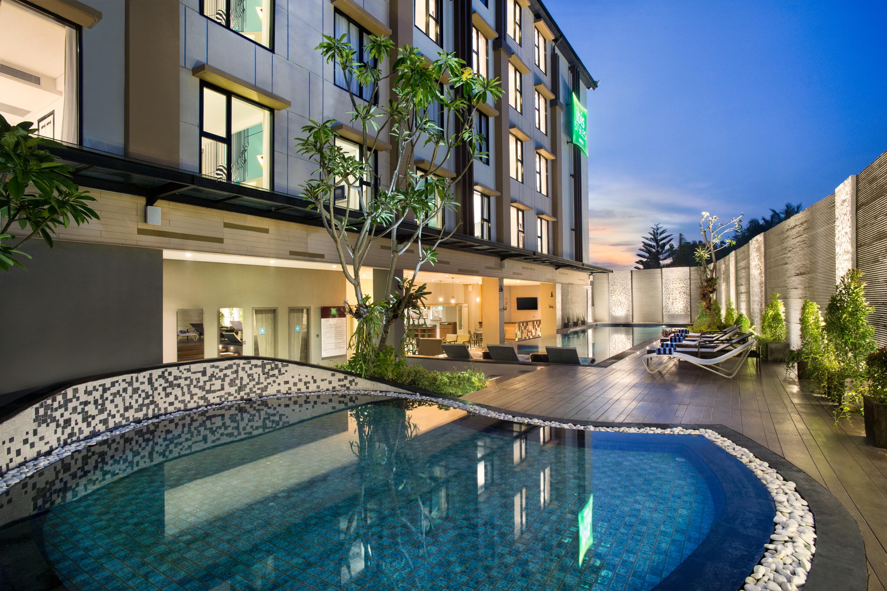 Kamaniiya Petitenget Seminyak Exterior foto