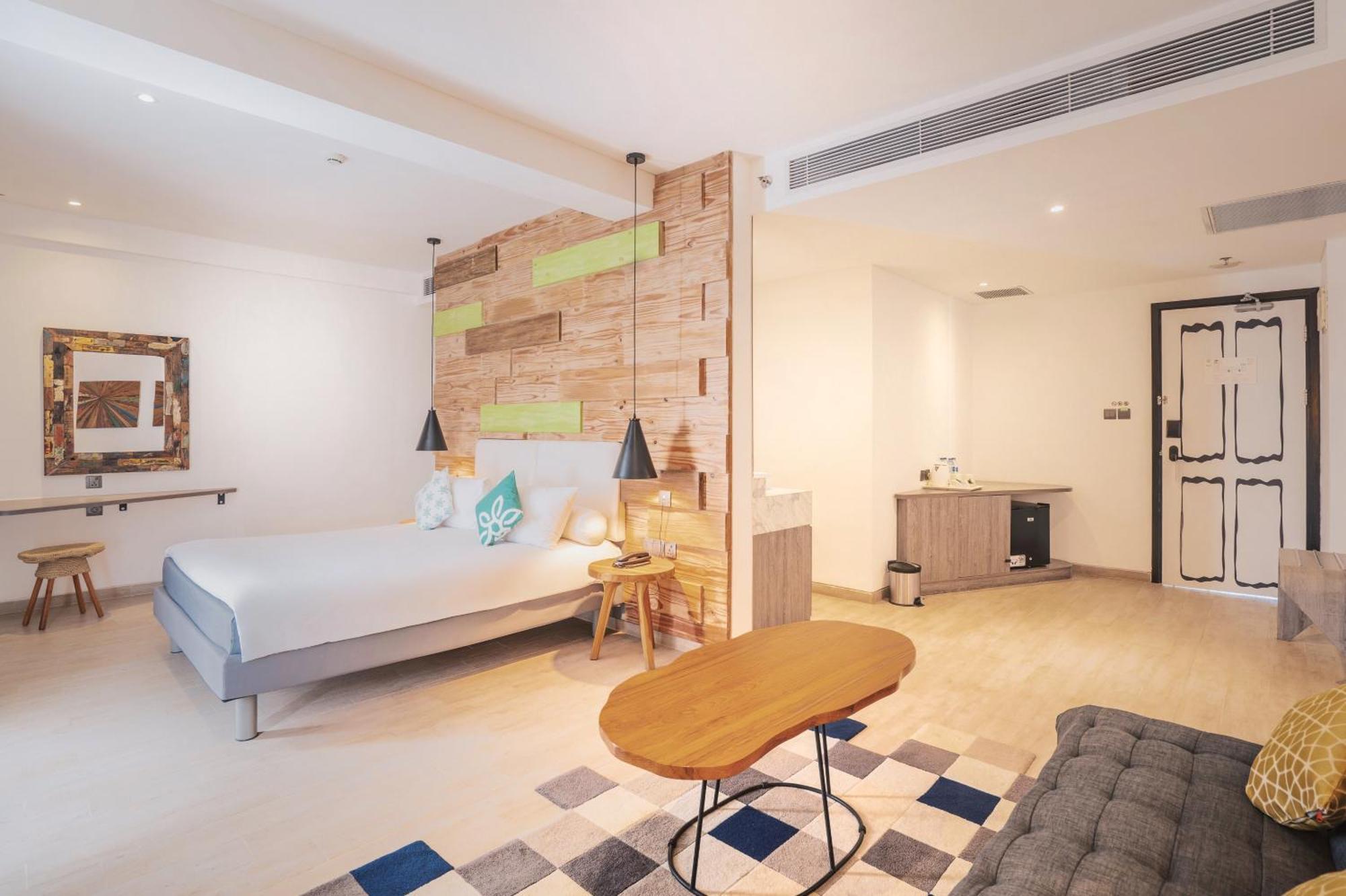 Kamaniiya Petitenget Seminyak Exterior foto
